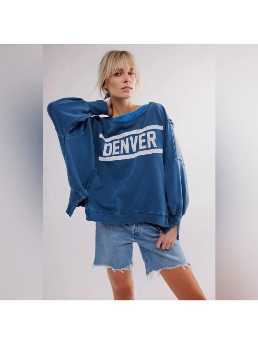 We The Free Camden Graphic Sweatshirt Blue Size XS Denver Oversized NWT $98 - Picture 1 of 7